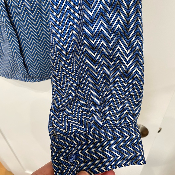 The Limited Buttoned Blouse - Picture 4 of 4